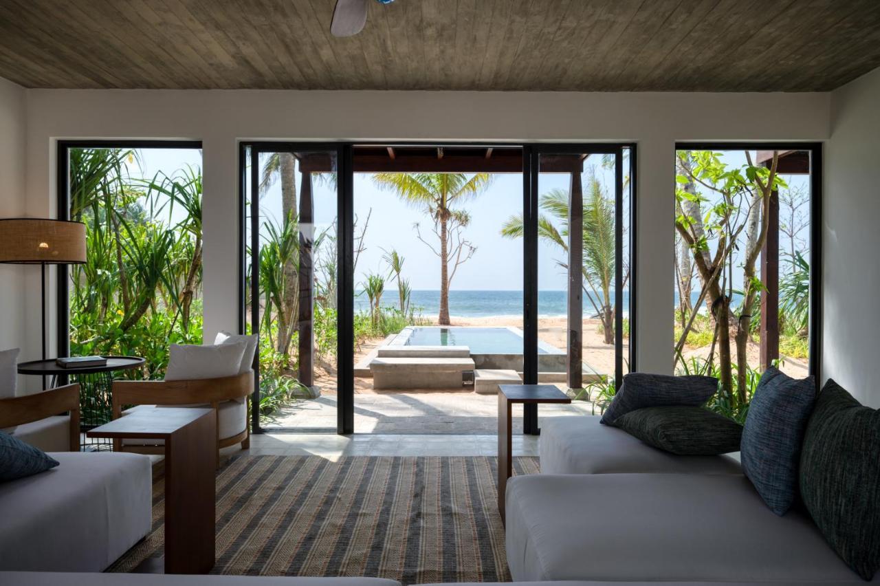 Ahu Bay Hotel Ahungalla Bagian luar foto